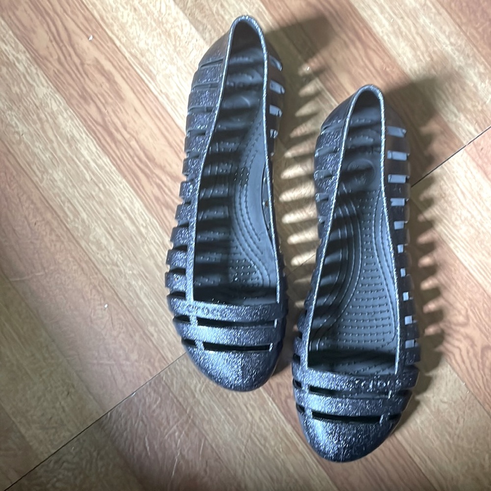 Girls sandals size 3 worn twice and gentle